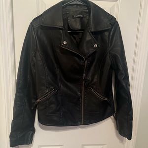 Non authentic leather jacket. Size small. No rips or tears.